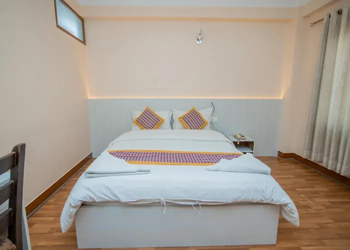 Hotel Avalon House