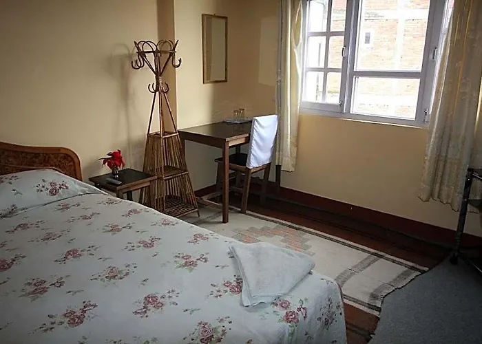 Hotel Avalon House