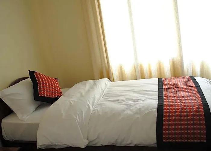 Avalon House Hotel